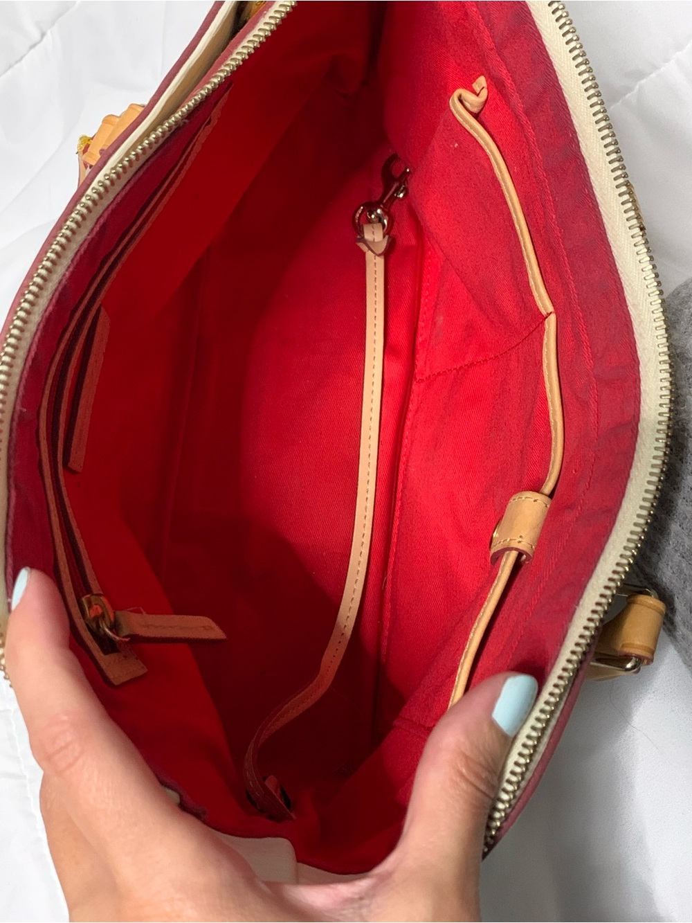 Dooney & Bourke - Picture 9 of 15